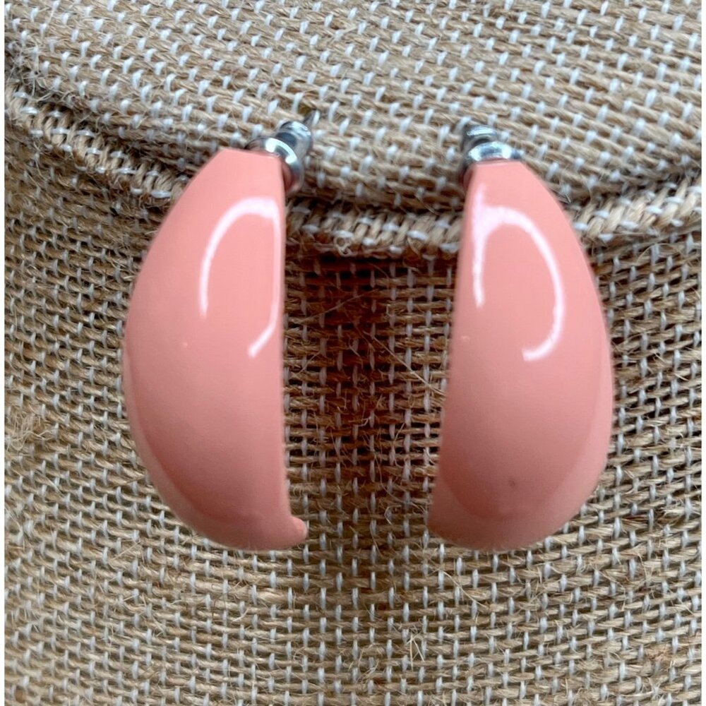 Vintage Pink Crescent Hoop Earrings Retro 1980s Style Lightweight Resin Silver-T